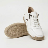 Mila – Comfortable & Supportive Sneakers with Zipper